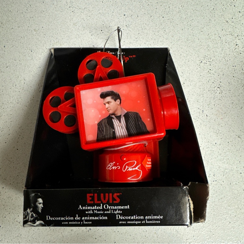 ALL SHOOK UP Animated Musical Movie Projector Elvis Presley Ornament 2017
